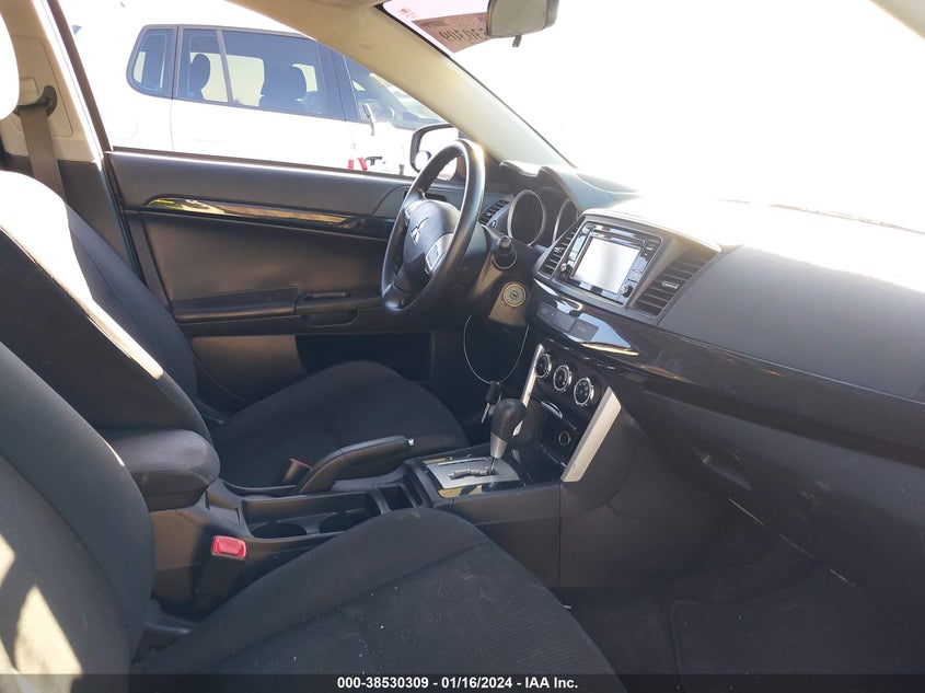 VIN JA32U2FUXHU002151 2017 MITSUBISHI LANCER ES