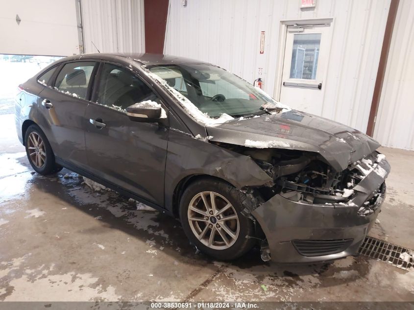 Lot #2539238017 2016 FORD FOCUS SE salvage car