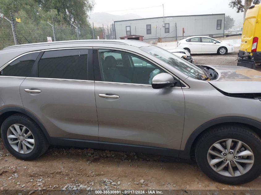 2017 KIA SORENTO LX/L - 5XYPG4A55HG209526