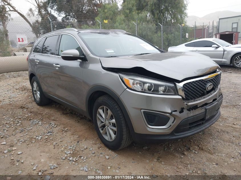 2017 KIA SORENTO LX/L - 5XYPG4A55HG209526