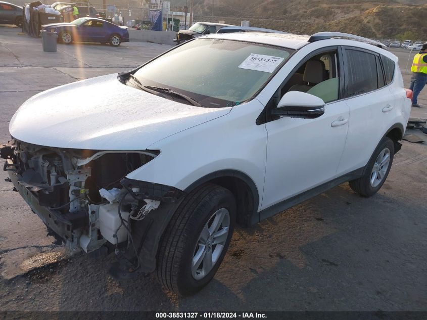 2014 TOYOTA RAV4 XLE - JTMWFREV3EJ008662