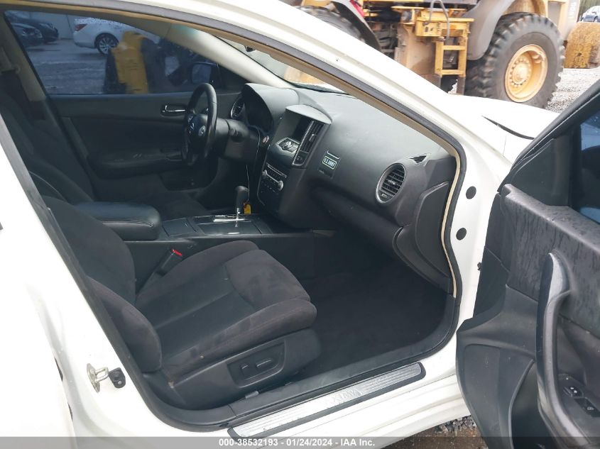 2014 NISSAN MAXIMA 3.5 S - 1N4AA5AP3EC443796
