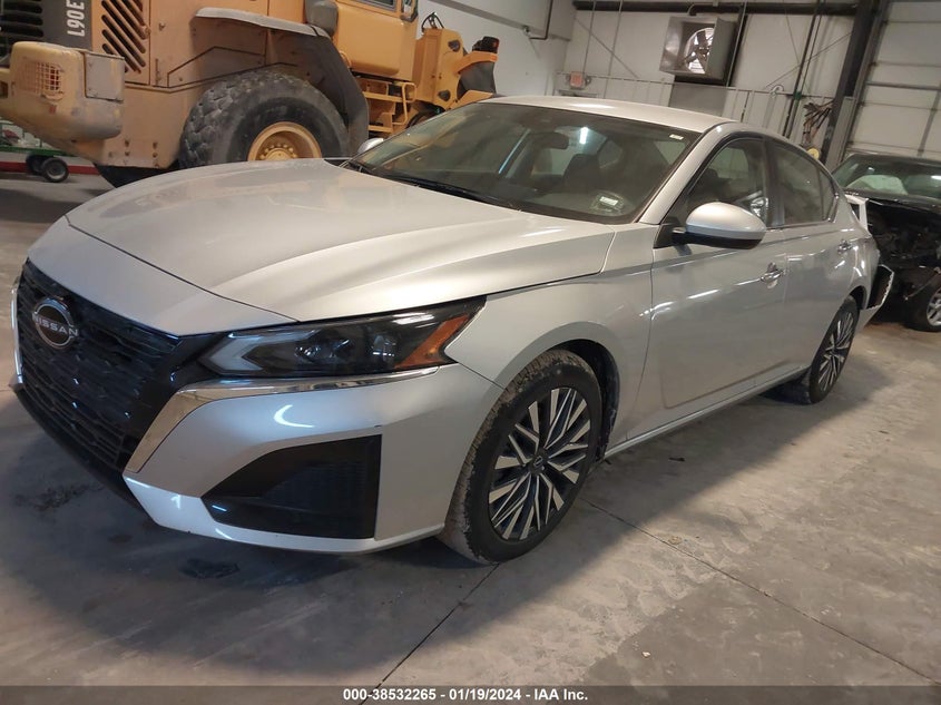 2023 NISSAN ALTIMA 2.5L I4   N(VIN: 1N4BL4DVXPN364717