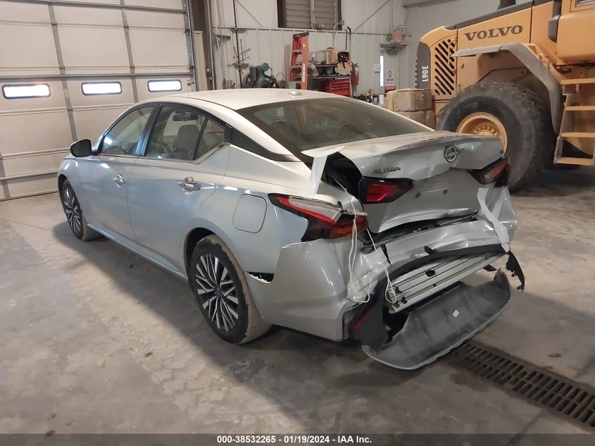 2023 NISSAN ALTIMA 2.5L I4   N(VIN: 1N4BL4DVXPN364717