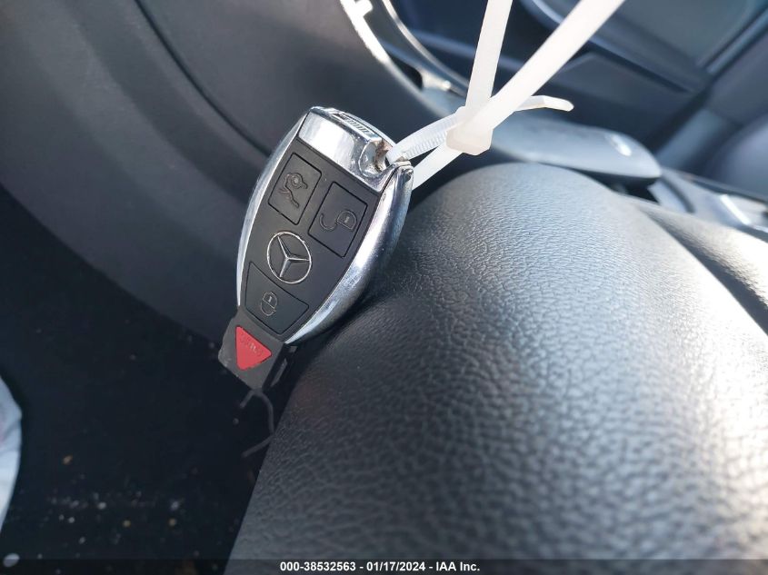 2014 MERCEDES-BENZ CLA 250 250 4MATIC - WDDSJ4GB8EN106393