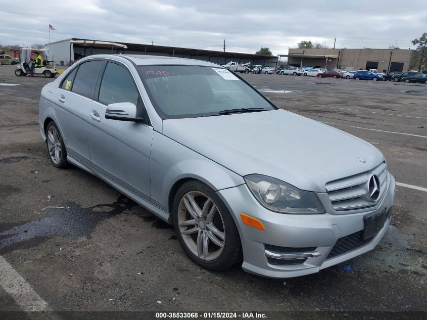 2013 MERCEDES-BENZ C 250 LUXURY/SPORT - WDDGF4HB7DR284308