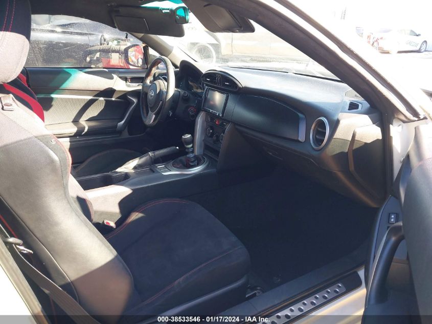 2013 TOYOTA SCION FR-S JF1ZNAA15D1732555