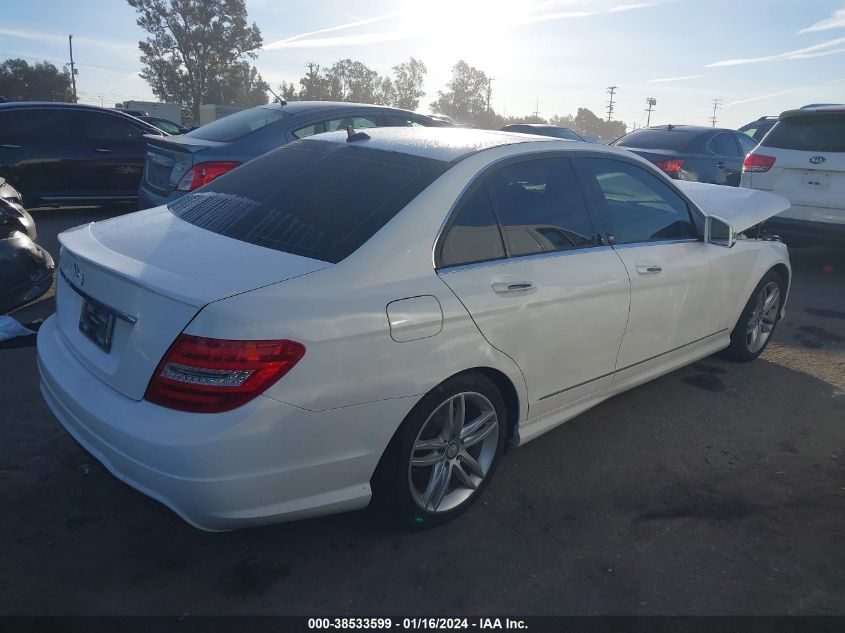 2014 MERCEDES-BENZ C 250 LUXURY/SPORT - WDDGF4HB5EA949352