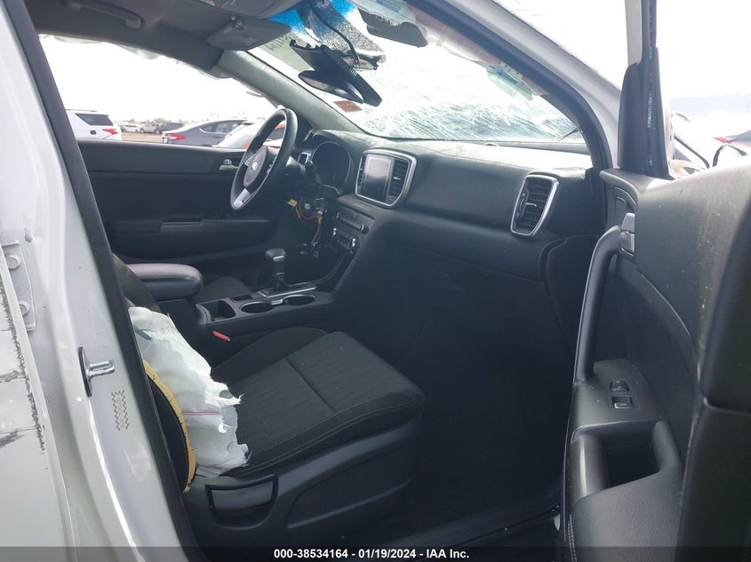 VIN KNDPM3AC6L7700968 2020 KIA SPORTAGE LX