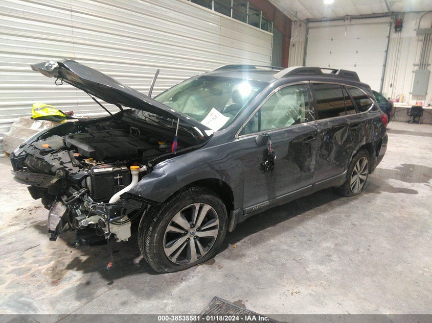VIN 4S4BSENC4J3348771 2018 SUBARU OUTBACK 3.6R LIMITED