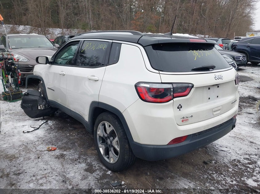 VIN 3C4NJDCB1JT264081 2018 JEEP COMPASS LIMITED 4X4