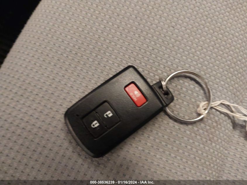 2018 TOYOTA RAV4 HYBRID LE - JTMRJREVXJD222584