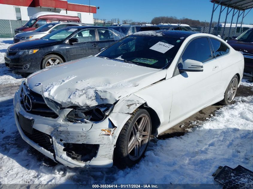 2013 MERCEDES-BENZ C 250 - WDDGJ4HB9DG079826