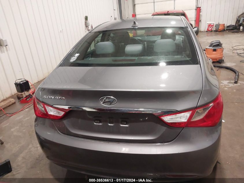 2013 HYUNDAI SONATA GLS - 5NPEB4AC5DH520400