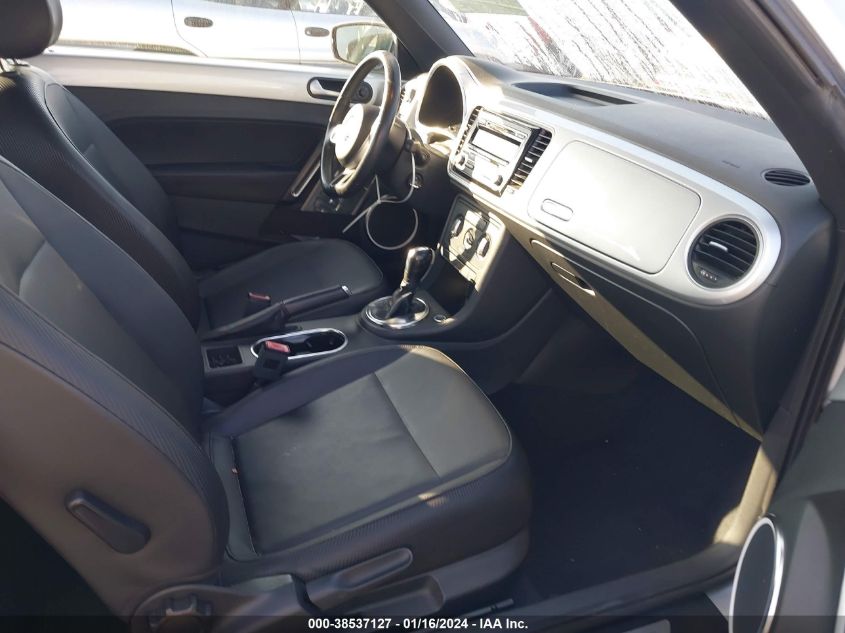 2013 VOLKSWAGEN BEETLE - 3VWJP7AT0DM614189