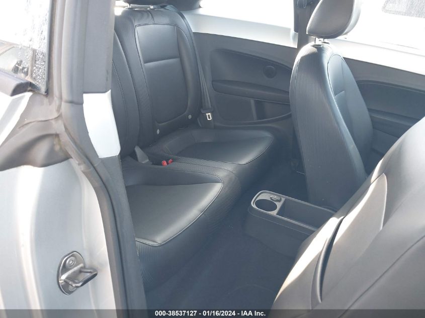 2013 VOLKSWAGEN BEETLE - 3VWJP7AT0DM614189