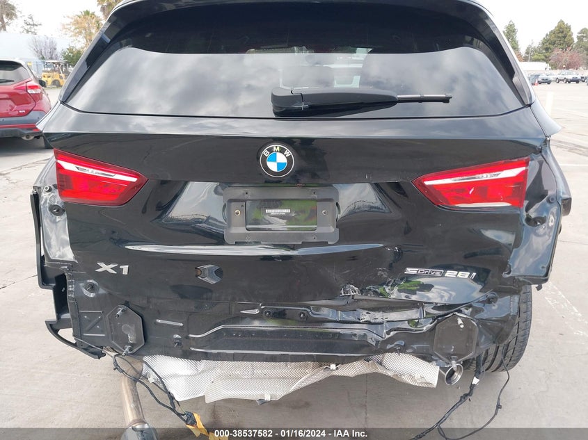 VIN WBXJG7C01L5P55592 2020 BMW X1 SDRIVE28I