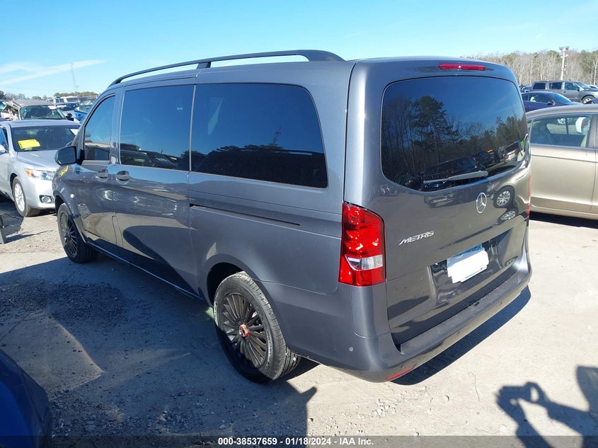 VIN WD4PG2EE3J3389491 2018 MERCEDES-BENZ METRIS