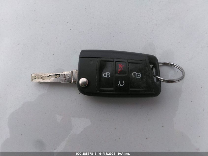 2016 VOLKSWAGEN GOLF SPORTWAGEN TSI S 4-DOOR - 3VWA17AU9GM508015