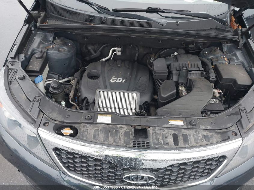 2013 KIA SORENTO LX - 5XYKTCA66DG331444