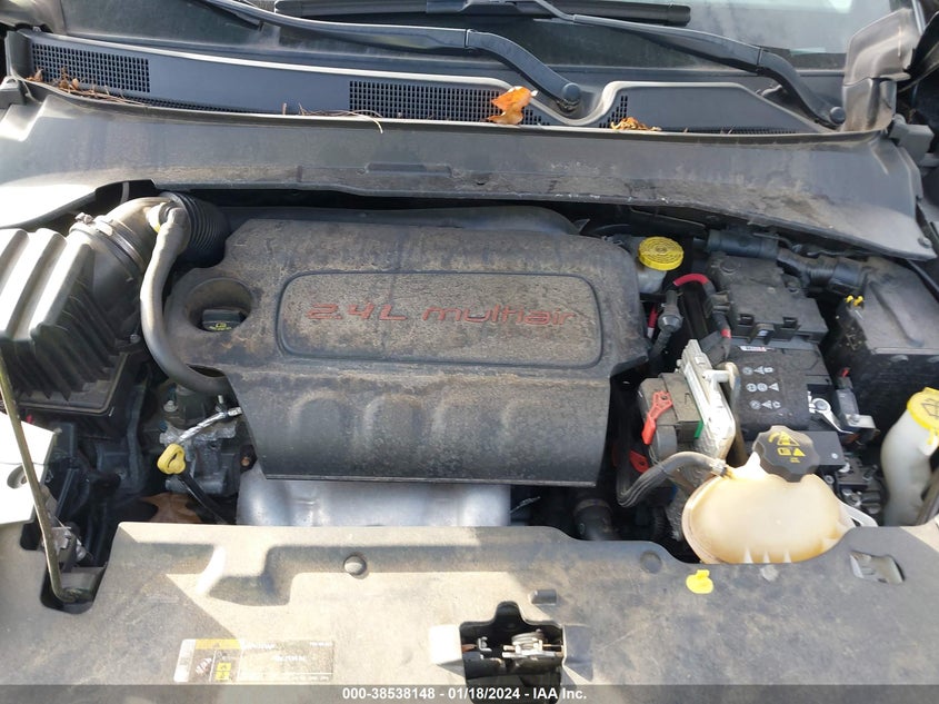 VIN 3C4NJDCB1JT437114 2018 JEEP COMPASS LIMITED 4X4