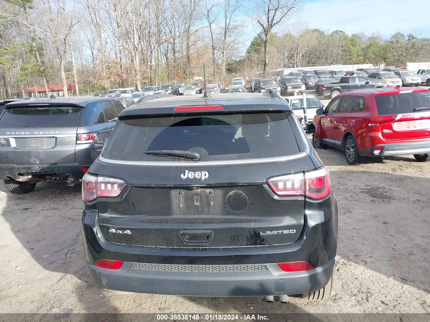 VIN 3C4NJDCB1JT437114 2018 JEEP COMPASS LIMITED 4X4