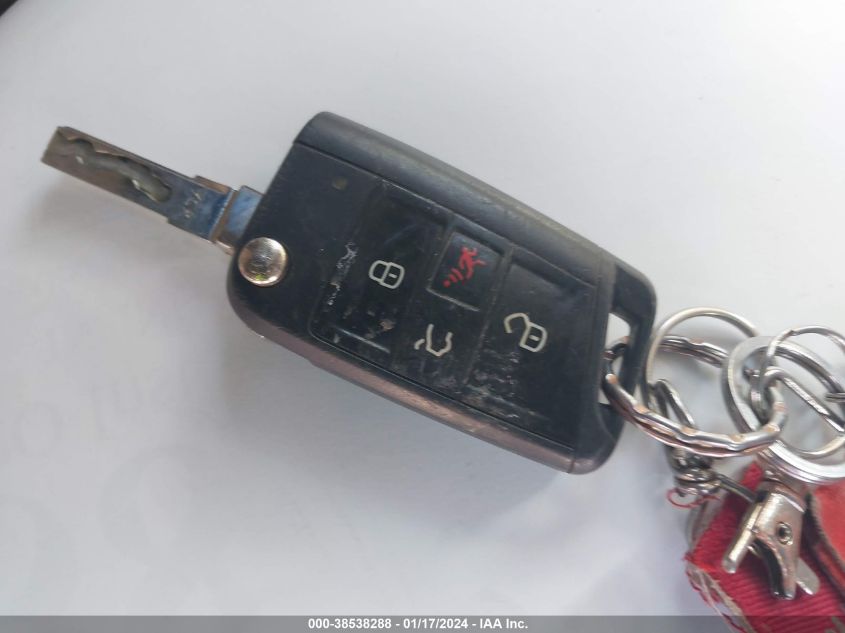 2016 VOLKSWAGEN GOLF TSI S 4-DOOR - 3VW217AU8GM043294