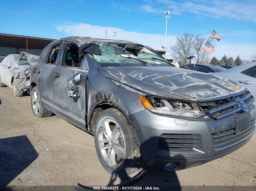 2013 VOLKSWAGEN TOUAREG TDI LUX - WVGEP9BP7DD004458