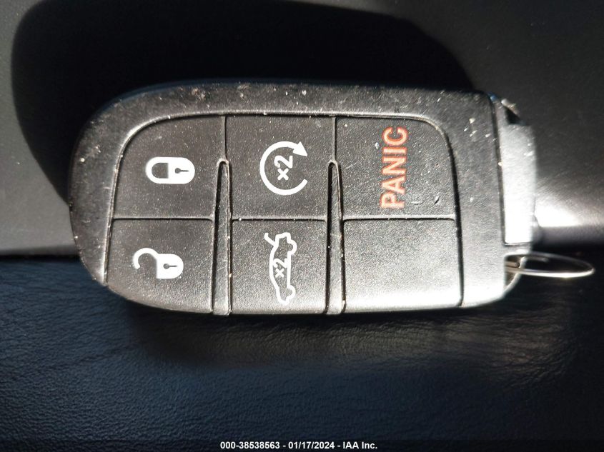 2016 CHRYSLER 200 C - 1C3CCCCB6GN108434