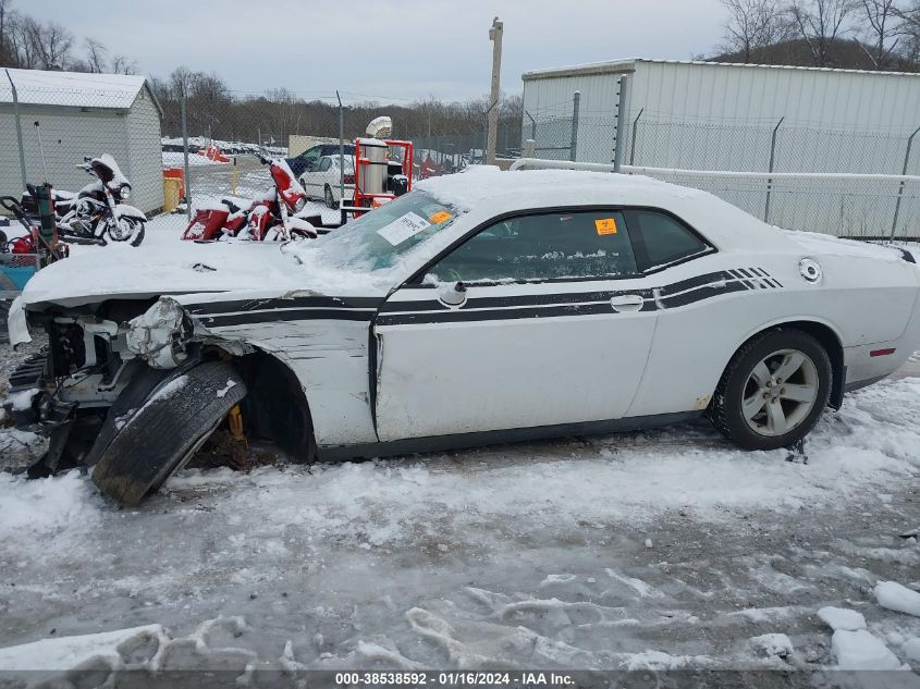 2013 DODGE CHALLENGER SXT - 2C3CDYAG9DH596582