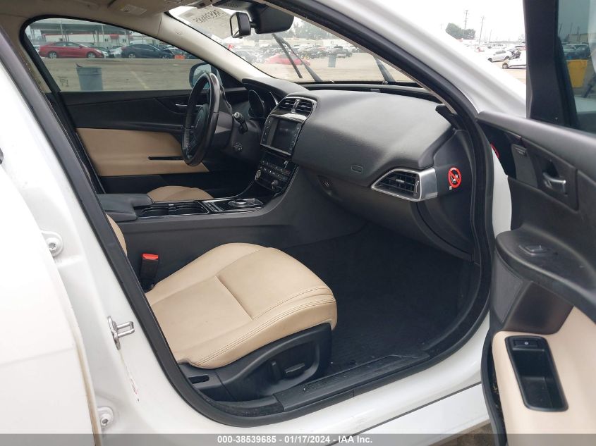 VIN SAJAD4BNXHA976254 2017 JAGUAR XE 20D PREMIUM
