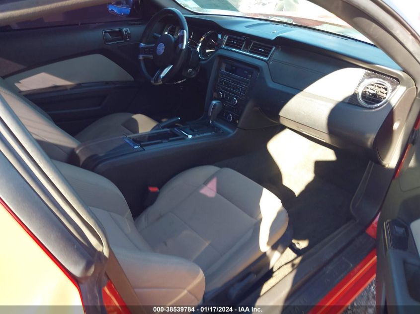 2014 FORD MUSTANG V6 - 1ZVBP8AMXE5324441