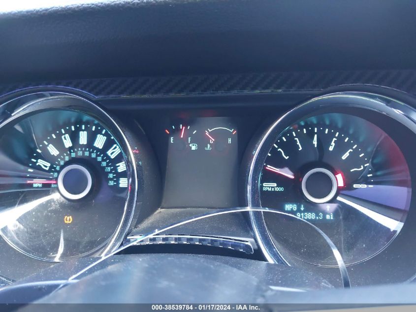 2014 FORD MUSTANG V6 - 1ZVBP8AMXE5324441