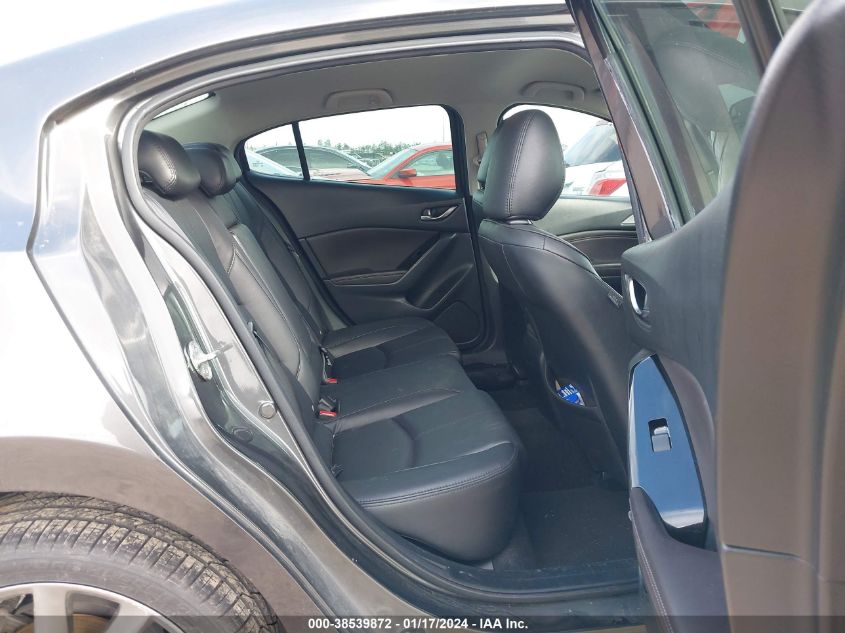 2018 MAZDA MAZDA3 TOURING - 3MZBN1V38JM239598