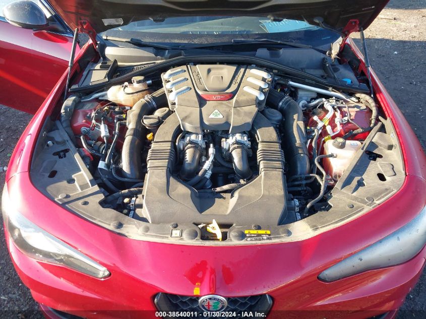 2018 ALFA ROMEO GIULIA QUADRIFOGLIO RWD - ZARFAEAV1J7574085