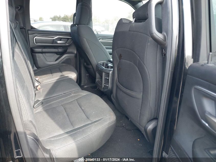 2019 RAM 1500 BIG HORN/LONE STAR QUAD CAB 4X2 6'4 BOX - 1C6RREBG3KN813365