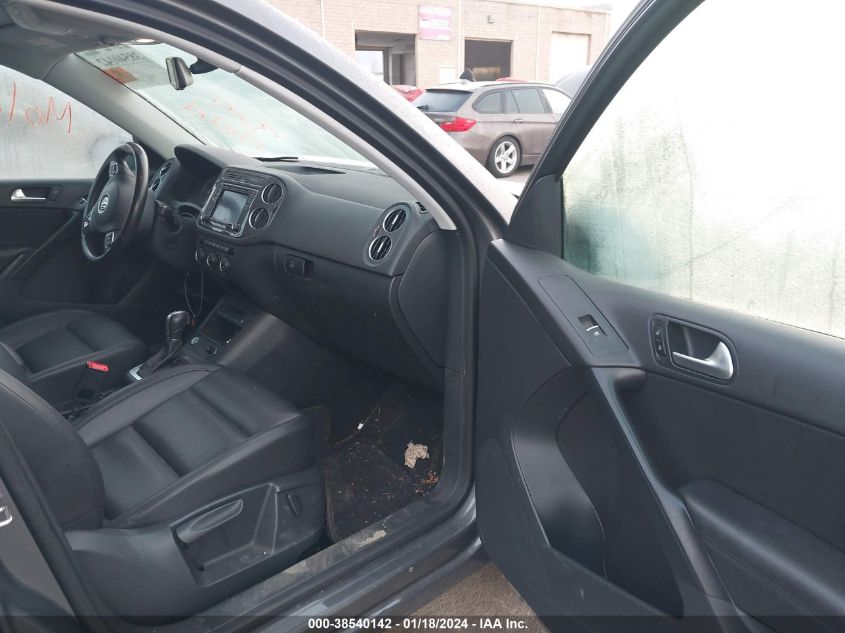 2016 VOLKSWAGEN TIGUAN S/SE/SEL/R-LINE - WVGBV7AX0GW566418