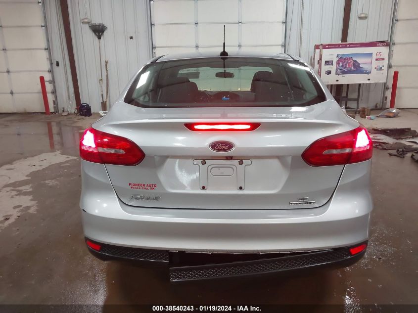 2015 FORD FOCUS SE - 1FADP3F26FL370227