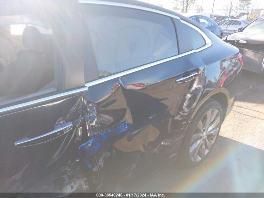 2017 CHEVROLET MALIBU - 1G1Z85SX78F251736