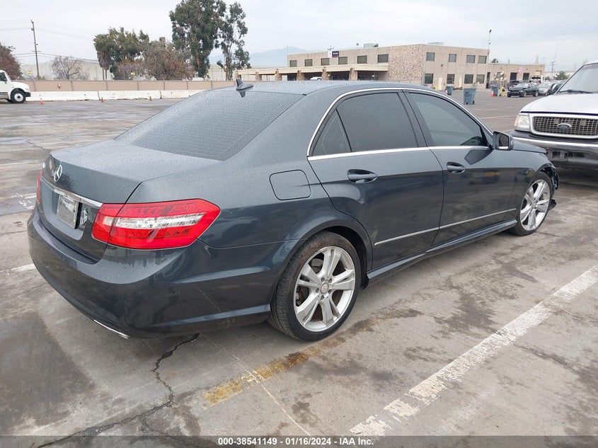 2013 MERCEDES-BENZ E 350 VIN: WDDHF5KBXDA771570
