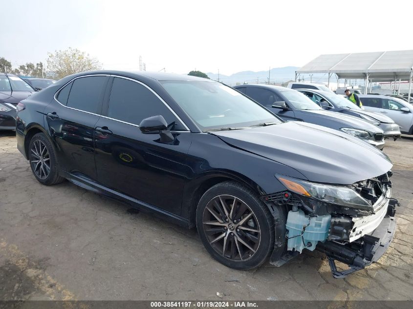 2021 TOYOTA CAMRY SE - 4T1G11AKXMU556330