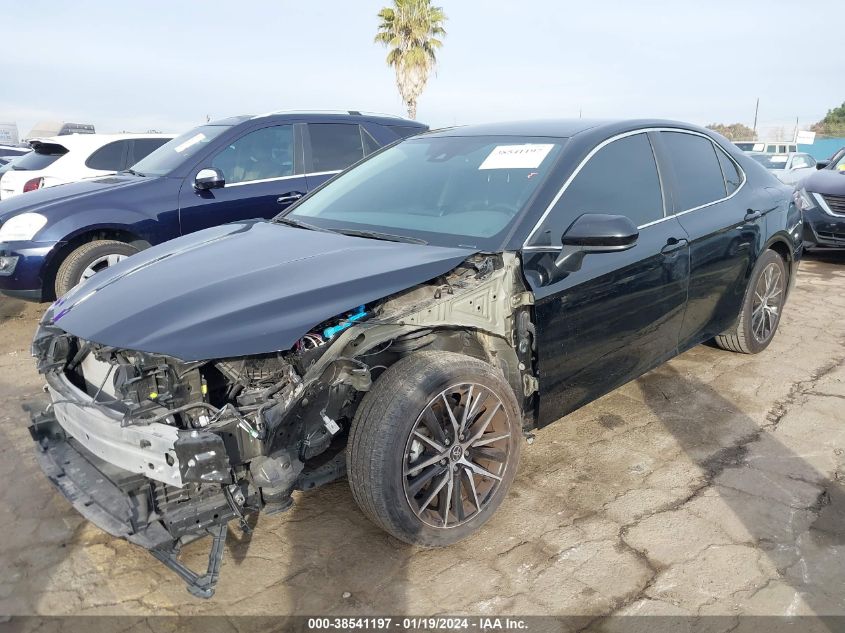 2021 TOYOTA CAMRY SE - 4T1G11AKXMU556330