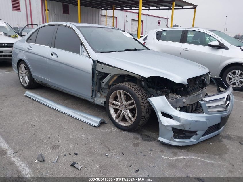 2013 MERCEDES-BENZ C 250 250 - WDDGF4HB1DA804873