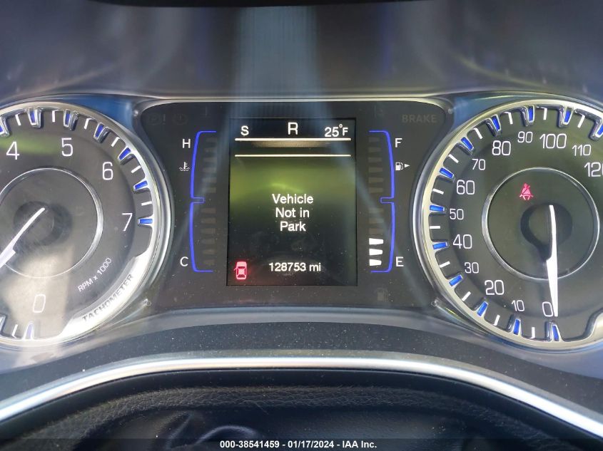 2016 CHRYSLER 200 TOURING - 1C3CCCFB2GN186608