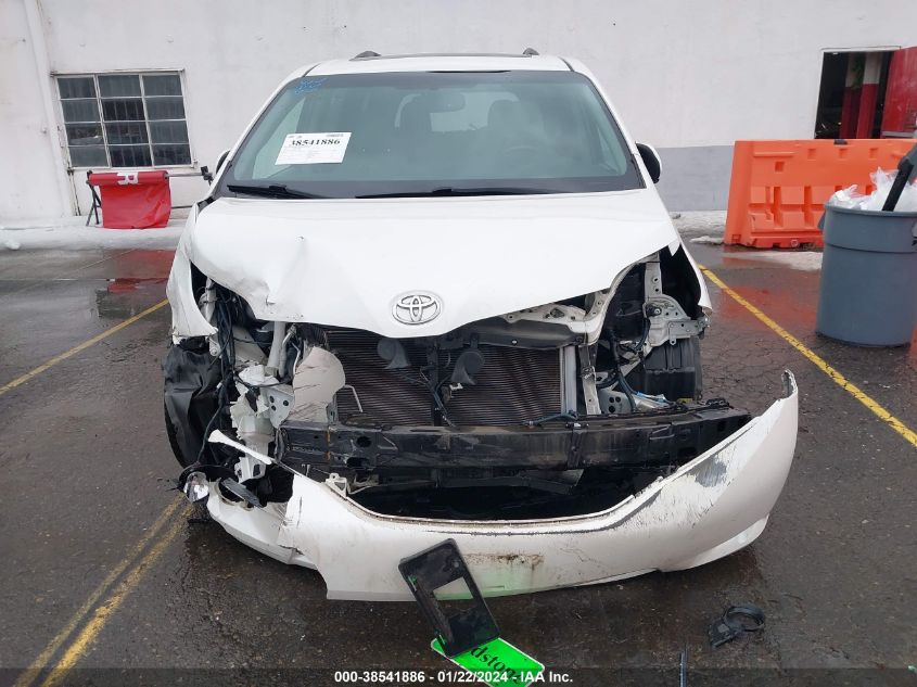 5TDYK3DC8GS744049 2016 TOYOTA SIENNA, photo no. 13