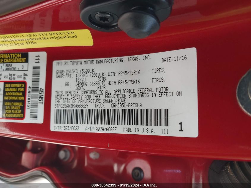 2017 TOYOTA TACOMA DBL CAB/SR/TRDSPT/OR/PRO - 5TFCZ5AN3HX068029