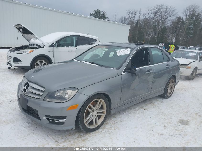 2013 MERCEDES-BENZ C 300 LUXURY 4MATIC/SPORT 4MATIC - WDDGF8AB9DR284750