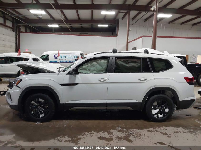 2024 VOLKSWAGEN ATLAS PEAK EDITION SE - 1V2CR2CAXRC541795