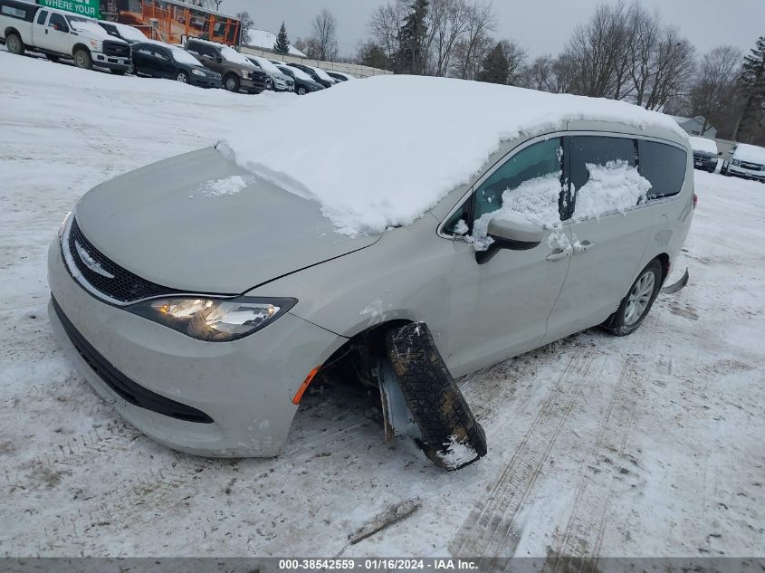 2C4RC1DG3HR676276 2017 CHRYSLER PACIFICA, photo no. 2