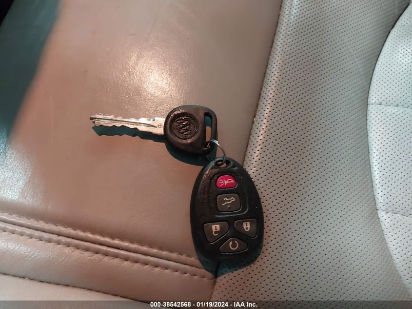 2016 BUICK ENCLAVE - 5GAKVCKD7GJ275396